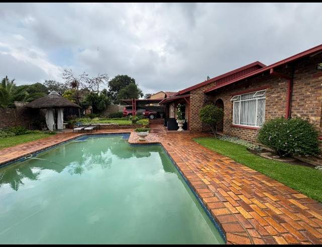 3 BEDROOM HOUSE FOR SALE IN BIRCH ACRES